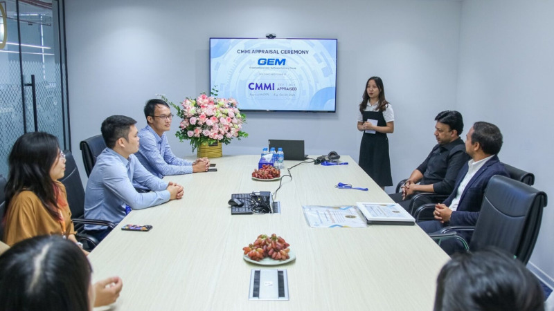 Buổi đánh giá CMMI GEM software diễn ra với sự góp mặt của các chuyên gia